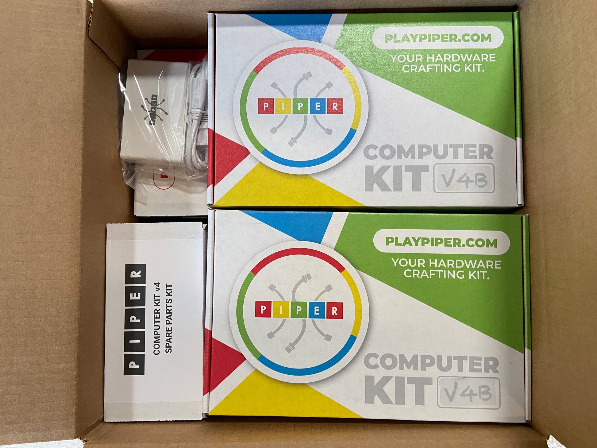 Piper Computer Kit V4B Classroom Bundle (10 Piper Computer Kits, 10 Sensor Explorer, 10 Port USB Charger, Spare Parts Kit, Curriculum)